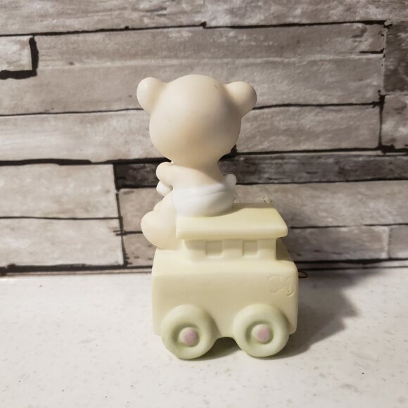 Precious Moments Baby Bear May Your Birthday Be Warm Figurine 15938 Train - Picture 3 of 5
